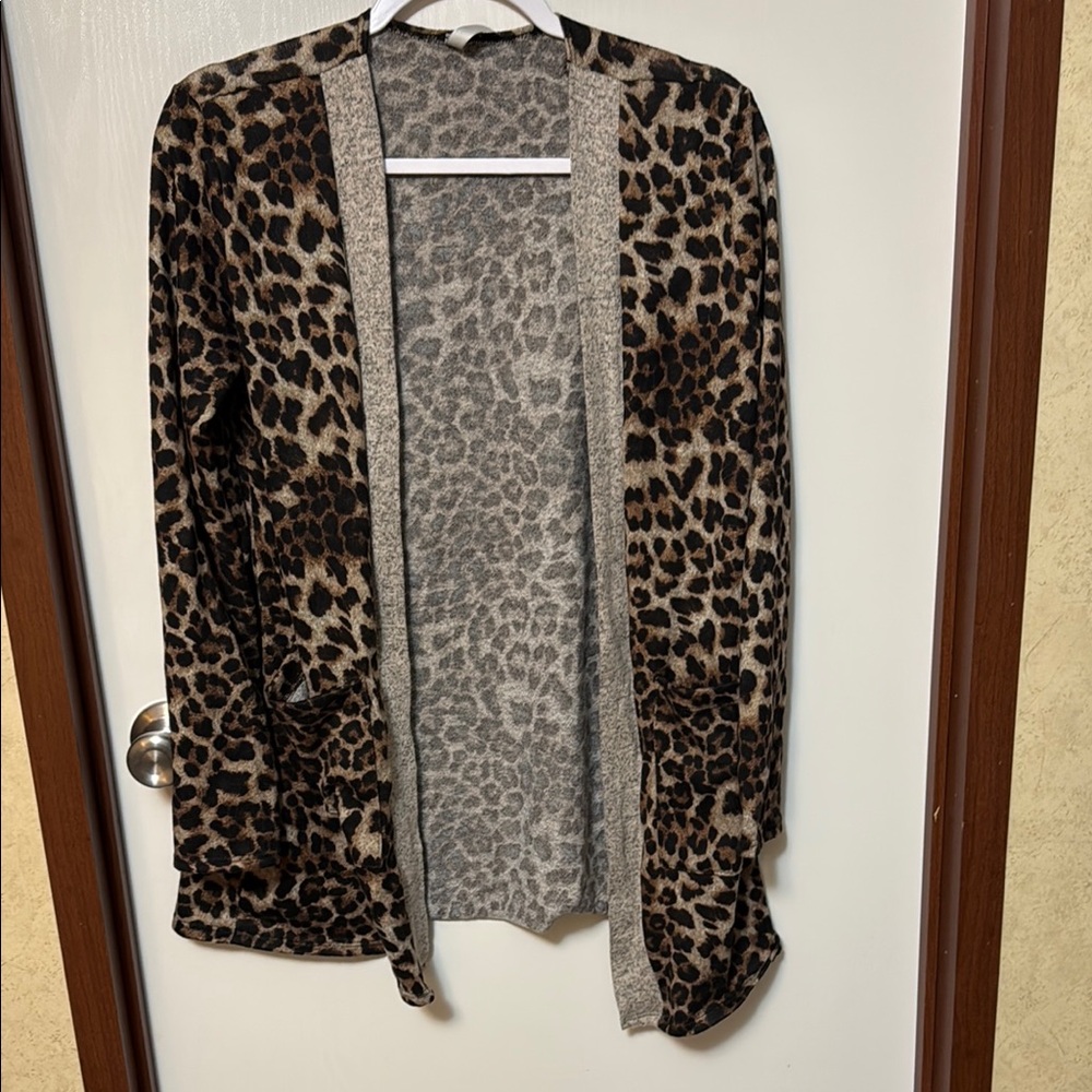Acting Pro Leopard Print Open Front Cardigan Size S